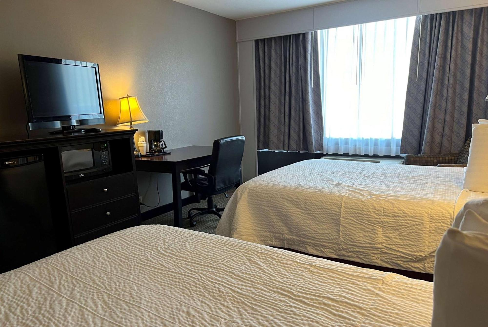 Days Inn By Wyndham Pittsburg Ks Εξωτερικό φωτογραφία