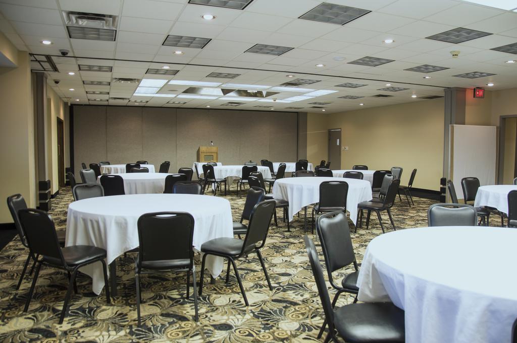 Days Inn By Wyndham Pittsburg Ks Εξωτερικό φωτογραφία