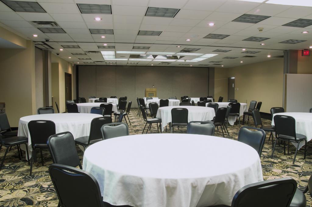 Days Inn By Wyndham Pittsburg Ks Εξωτερικό φωτογραφία